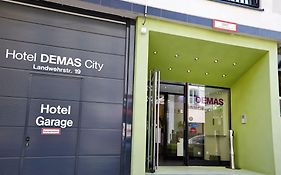 Hotel Demas City